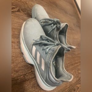 Little Girls tennis shoes Addidas size 2.5